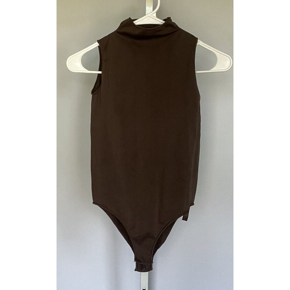 SKIMS Essential Mock Neck Bodysuit Sleeveless Cocoa Brown XXS / XS - Picture 4 of 4